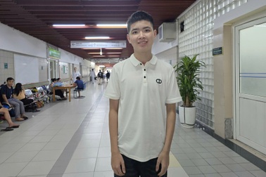 Từ cõi chết trở về, nam sinh 16 tuổi viết tiếp giấc mơ đến trường