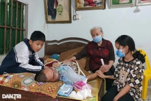 Người cha mắc u não ác tính đã đầu hàng trước số phận