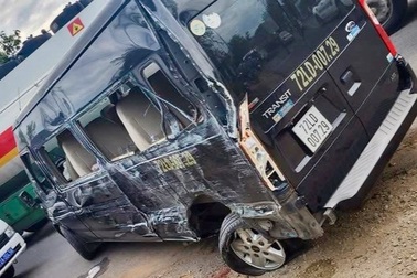 Xe tải va chạm với ô tô khách, 2 người tử vong ở Bà Rịa - Vũng Tàu