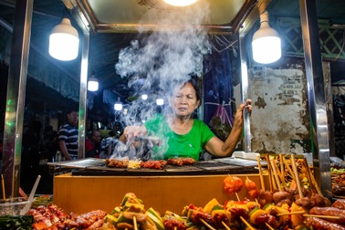 Phố ẩm thực ở TPHCM: Mở thêm phố mới hay làm mới phố cũ?