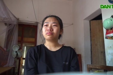 Cô gái mồ côi bố mẹ lưỡng lự trước ngưỡng cửa trường đại học Y
