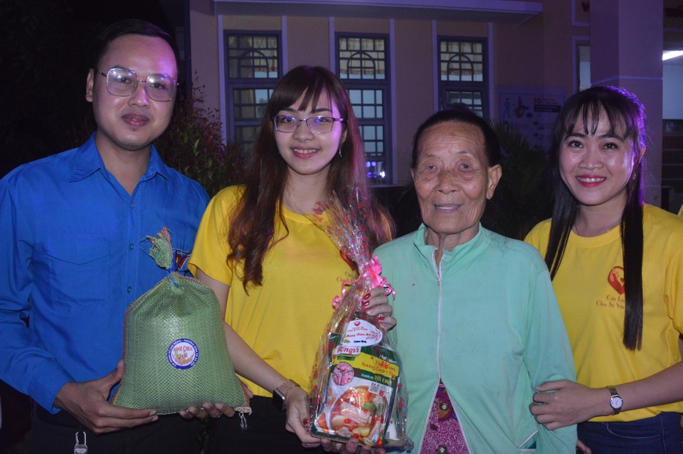 Nữ cán bộ Đoàn 9X người dân tộc Khmer hết mình vì cộng đồng - 3 Nữ cán bộ Đoàn 9X người dân tộc Khmer hết mình vì cộng đồng - 3