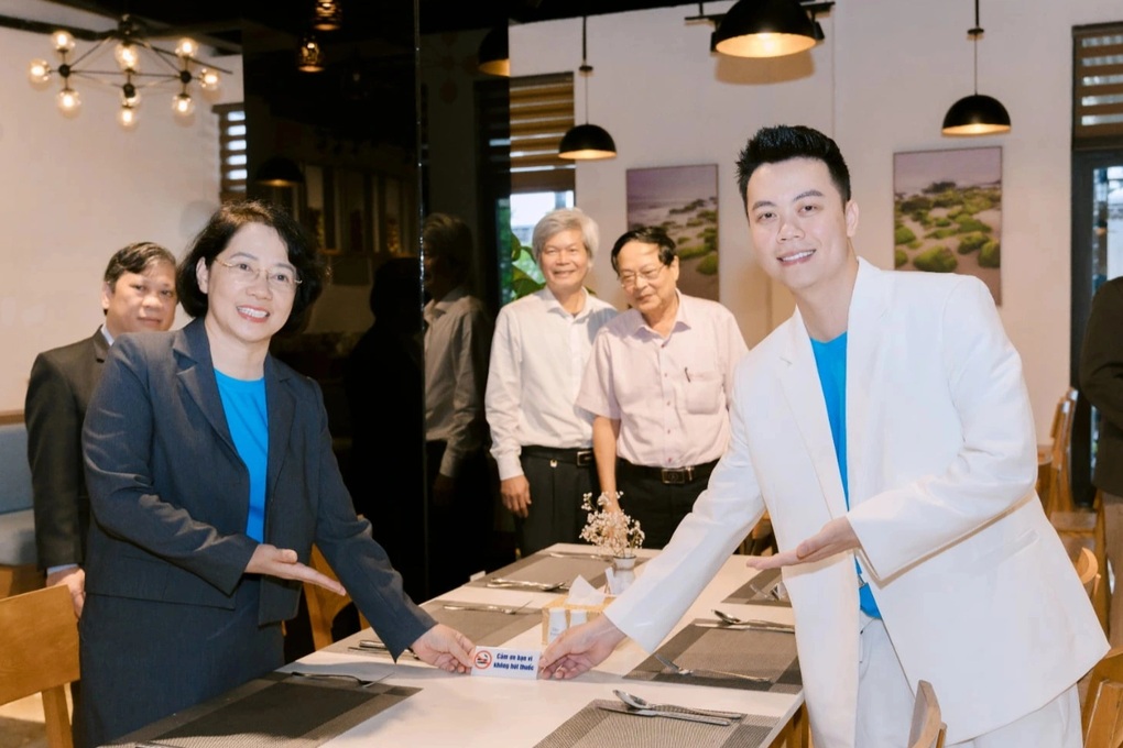 Nhiều khách sạn, nhà hàng ở Đà Nẵng nói không với thuốc lá - 2 Nhiều khách sạn, nhà hàng ở Đà Nẵng nói không với thuốc lá - 2