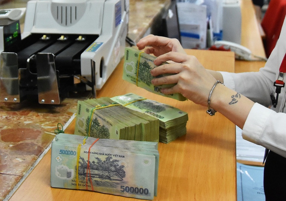 Tiền đọng ngày càng nhiều, nỗi lo hàng triệu tỷ đồng - 1 Tiền đọng ngày càng nhiều, nỗi lo hàng triệu tỷ đồng - 1