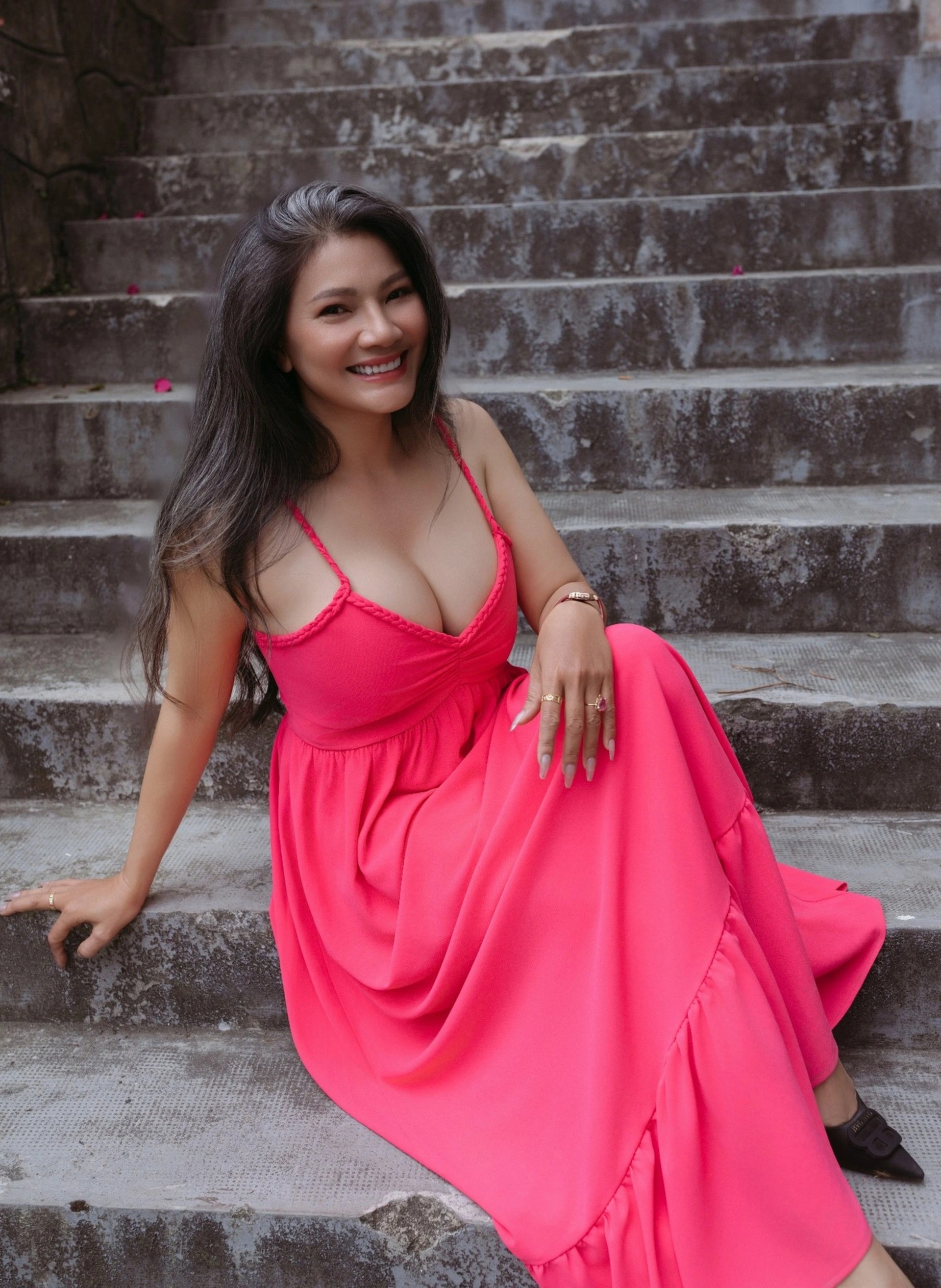 Kiều Trinh làm nông dân ở nhà vườn 5.000m2, công khai bạn trai tuổi 49 - 9