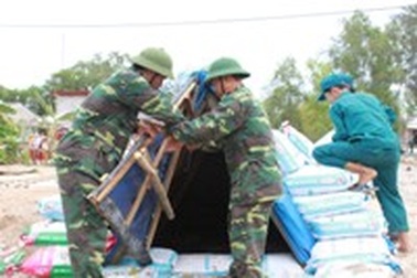 Diễn tập thực binh sẵn sàng ứng phó với mưa bão