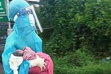 Đồng Tháp: Sản phụ sinh rớt con thứ 11 trong khu phong tỏa