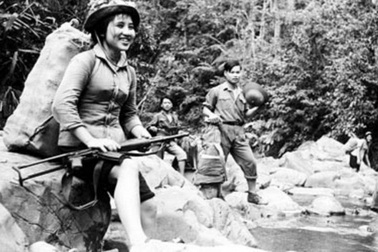 Gặp gỡ tác giả và nhân chứng lịch sử của "Nhật ký thời chiến Việt Nam"