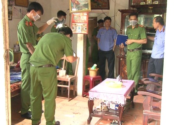 Thông tin mới vụ nghi án con giết cha mẹ, đâm trọng thương cháu