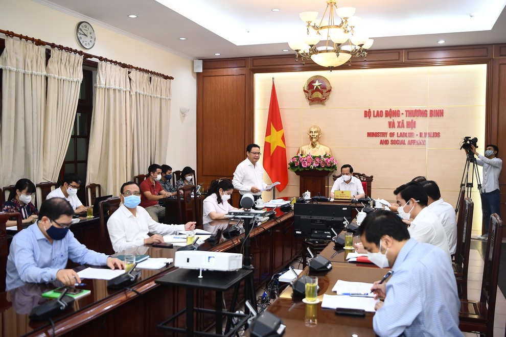 Gần 11,2 triệu người giảm đóng vào quỹ tai nạn lao động, bệnh nghề nghiệp - 1 Gần 11,2 triệu người giảm đóng vào quỹ tai nạn lao động, bệnh nghề nghiệp - 1