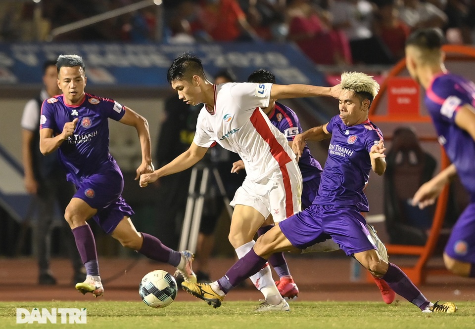 Những thách thức và cơ hội thành công của V-League trong năm 2021 - 2 Những thách thức và cơ hội thành công của V-League trong năm 2021 - 2