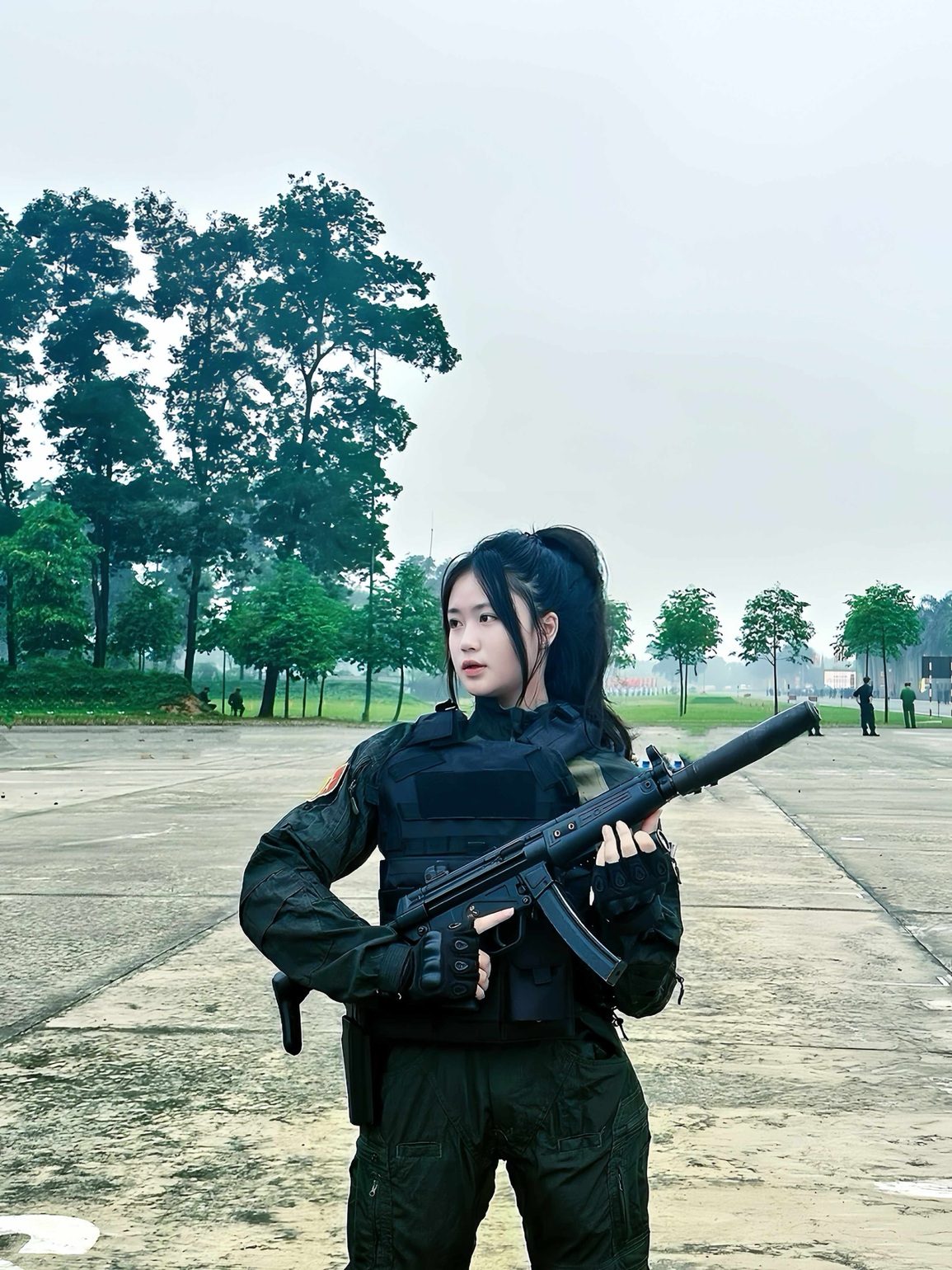 Chiến sĩ cảnh sát đặc nhiệm gây sốt khi hiến tóc, tiết lộ chưa có người yêu - 6