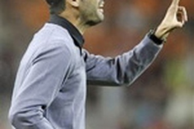 Guardiola cảnh báo các học trò không được tự mãn