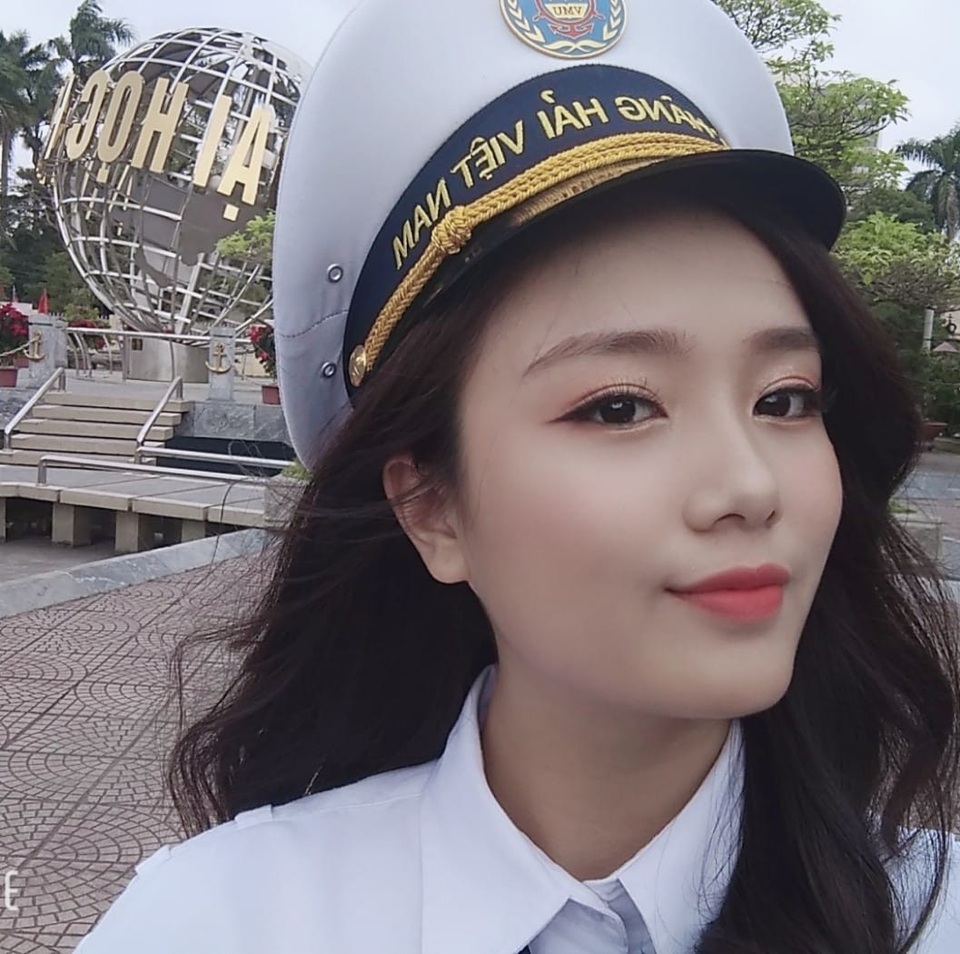Nữ thần trường học của đại học Hàng hải - 1 Nữ thần trường học của đại học Hàng hải - 1