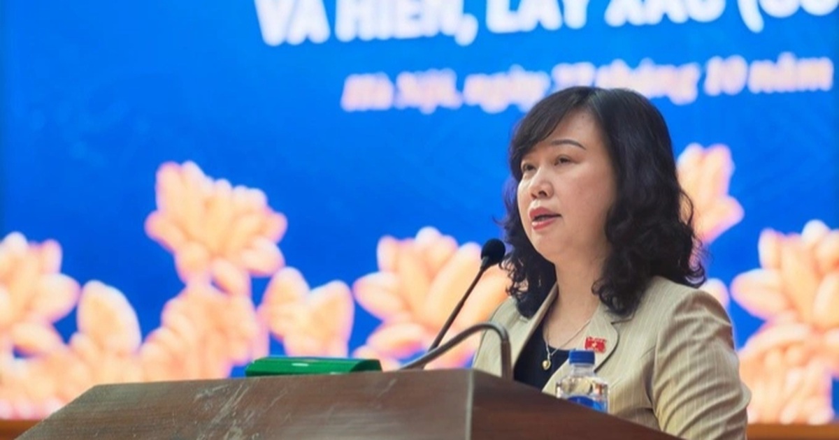 Bộ trưởng Y tế xúc động nói về những trẻ nhỏ mòn mỏi chờ ghép tạng