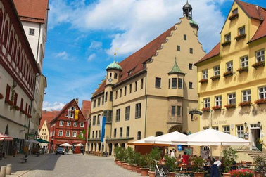 Nơi người dân sống trên chục nghìn tấn kim cương nhưng không bán lấy tiền