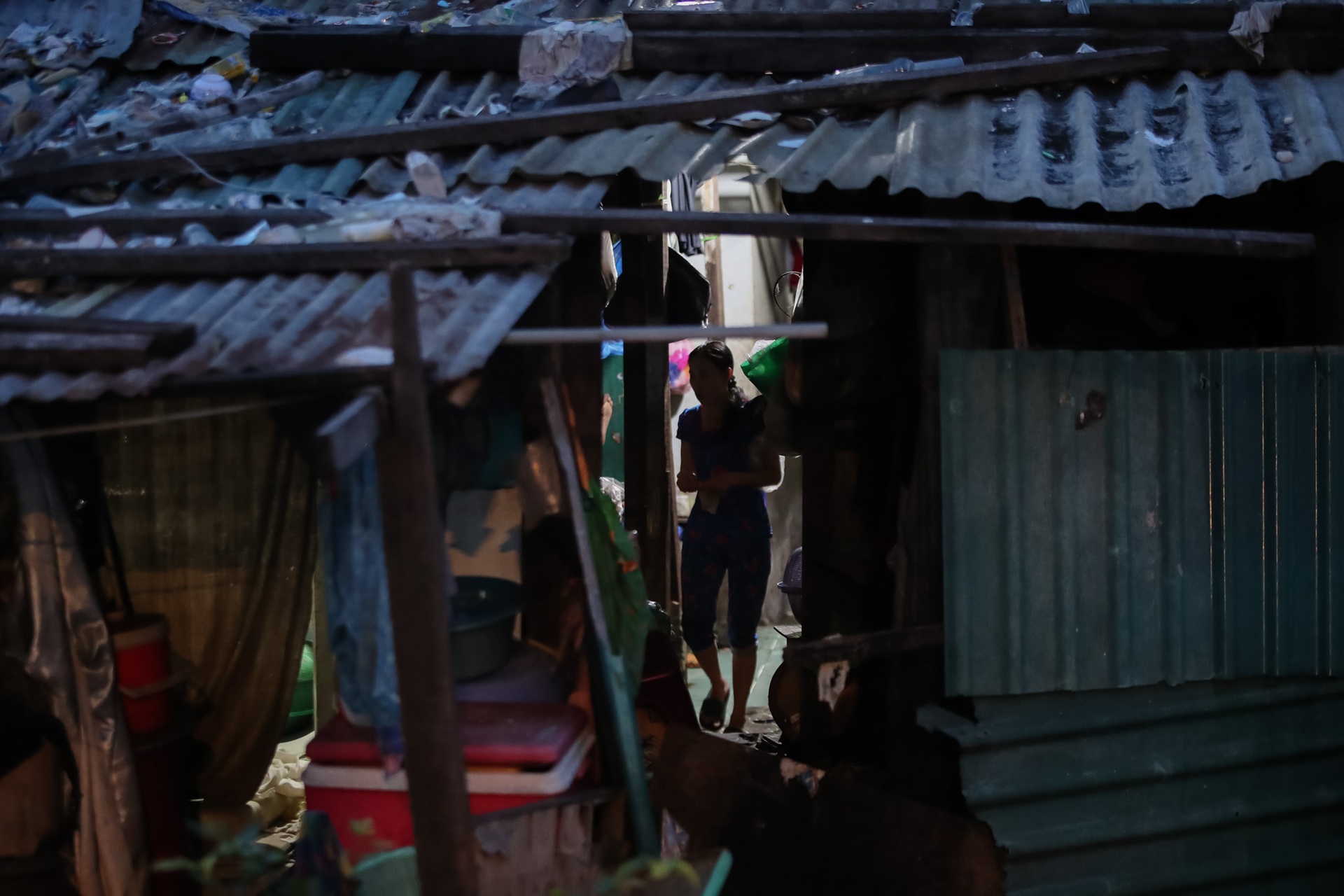 Cuộc sống bên dòng kênh Hàng Bàng ô nhiễm ở TPHCM - 9 Cuộc sống bên dòng kênh Hàng Bàng ô nhiễm ở TPHCM - 9