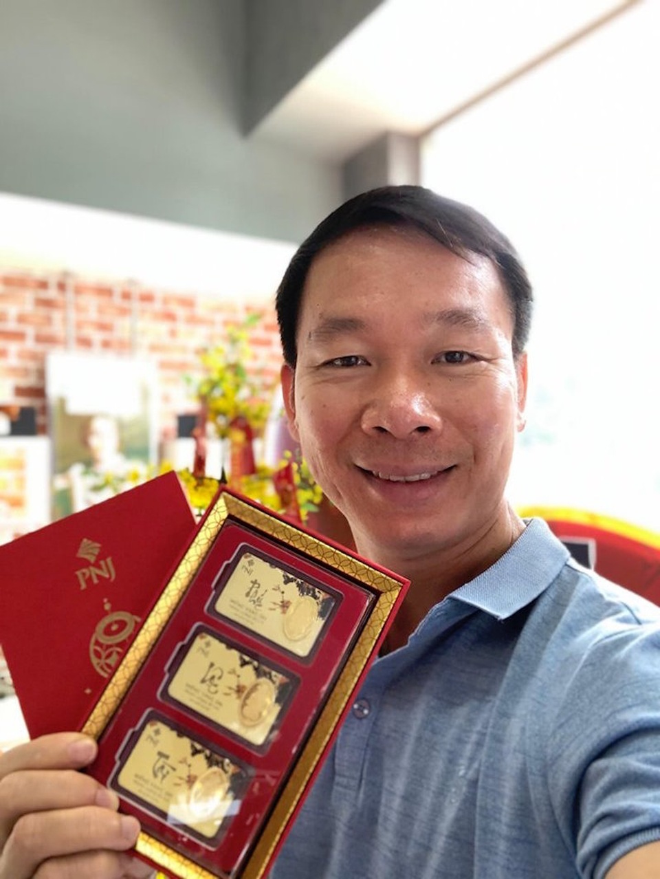 Ngại đông, sợ virus Corona, nhiều người mua vàng vía Thần Tài sớm, chuột vàng... hút khách - 8 Ngại đông, sợ virus Corona, nhiều người mua vàng vía Thần Tài sớm, chuột vàng... hút khách - 8