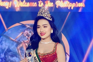 Vũ Thị Hoa đăng quang Mrs Earth International 2024