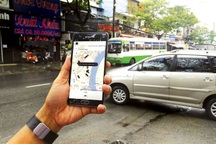 Hà Nội cấm dịch vụ đi chung xe của Uber, Grab