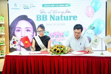 "Hot mom" mẹ Sam trở thành đại sứ thương hiệu BB Nature tại Việt Nam