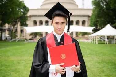 Hai người con trai ưu tú nhà vua sòng bạc Macau Hà Hồng Sân