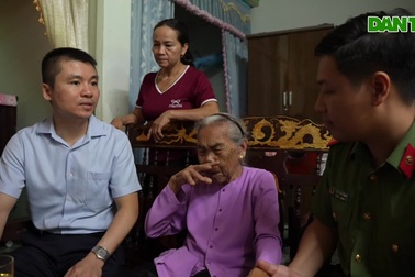 Gần 300 người có công được khám bệnh miễn phí trên quê hương cách mạng