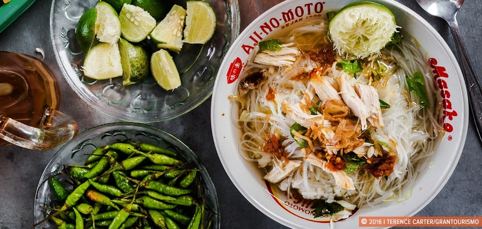 Xem cách làm món mỳ bẩn rất được ưa chuộng ở xứ sở vạn đảo - 6 Xem cách làm món mỳ bẩn rất được ưa chuộng ở xứ sở vạn đảo - 6