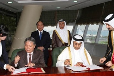 Phó Thủ tướng Nguyễn Xuân Phúc hội đàm với Phó Thủ tướng Qatar