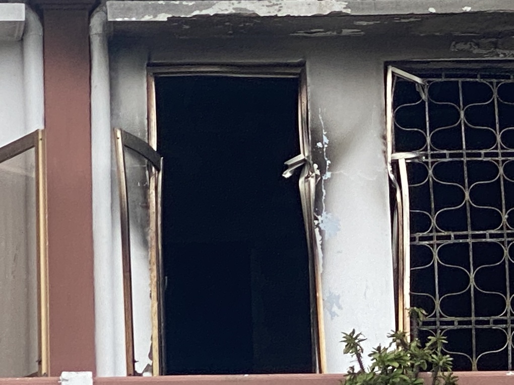 Phòng khách sạn ở Huế bị cháy, hàng chục sinh viên hoảng hốt tháo chạy - 2 Phòng khách sạn ở Huế bị cháy, hàng chục sinh viên hoảng hốt tháo chạy - 2
