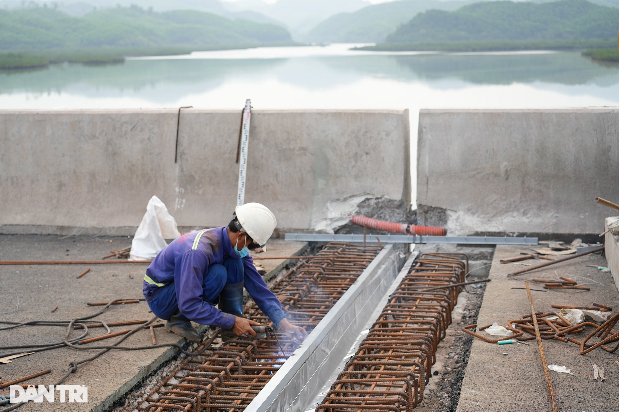 Toàn cảnh cao tốc Vân Đồn - Tiên Yên trước lễ thông xe vào ngày 30/4 - 8 Toàn cảnh cao tốc Vân Đồn - Tiên Yên trước lễ thông xe vào ngày 30/4 - 8
