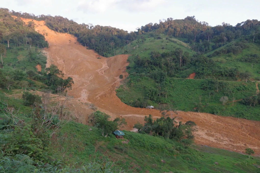 Vụ quả đồi đổ ập giữa trời nắng: Chuyên gia nói hiện tượng hiếm gặp - 3 Vụ quả đồi đổ ập giữa trời nắng: Chuyên gia nói hiện tượng hiếm gặp - 3