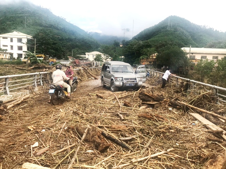 Huyện yêu cầu thủy điện Đăk Mi 4 bồi thường cho dân - 3 Huyện yêu cầu thủy điện Đăk Mi 4 bồi thường cho dân - 3