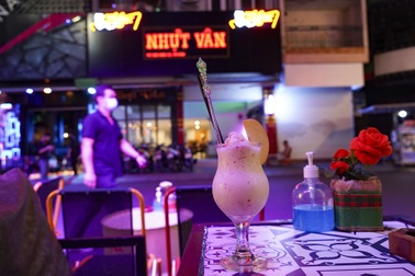 Phố Tây Bùi Viện đã... sáng đèn