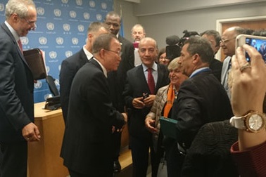 Ông Ban Ki-moon bổ nhiệm Leonardo DiCaprio làm Sứ giả Hòa bình