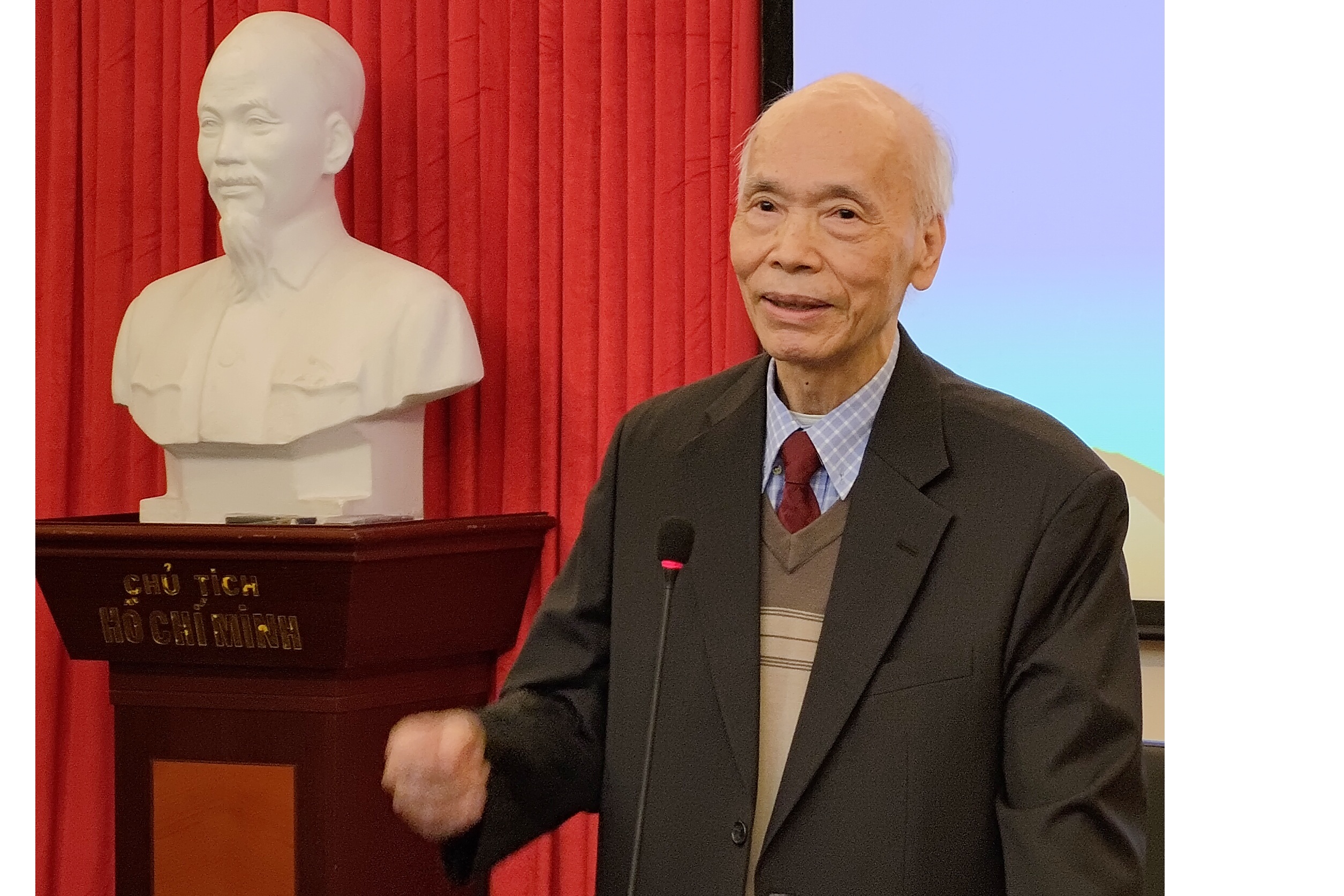 Chuyện về nhà khoa học tài năng của ngành năng lượng nguyên tử - 2 Chuyện về nhà khoa học tài năng của ngành năng lượng nguyên tử - 2