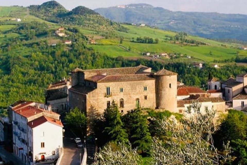 Những vùng đất gây sốc vì bán nhà siêu rẻ, giá chỉ 26.000 đồng - 5