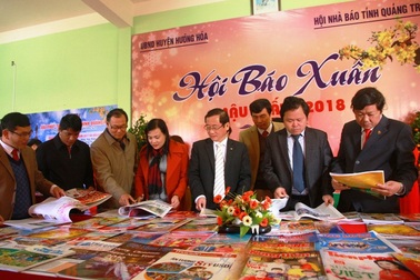 800 ấn phẩm tham gia Hội báo Xuân Mậu Tuất 2018