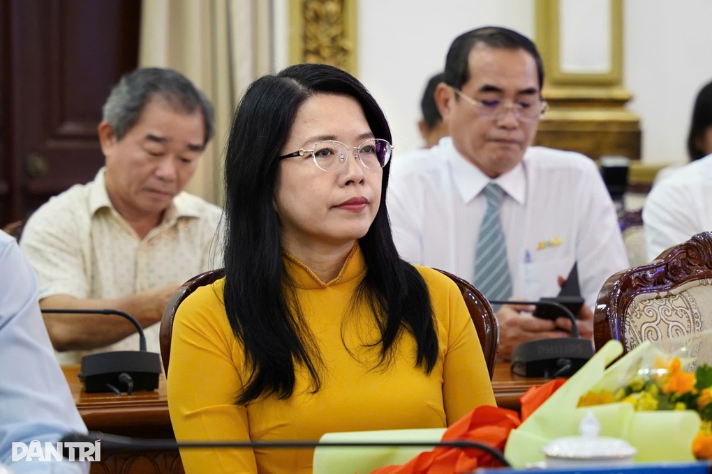 Giám đốc Sở Du lịch TPHCM Nguyễn Thị Ánh Hoa được chuyển qua Saigontourist - 1 Giám đốc Sở Du lịch TPHCM Nguyễn Thị Ánh Hoa được chuyển qua Saigontourist - 1