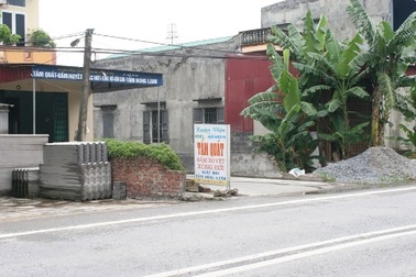 Chủ quán tẩm quất bị đâm chết