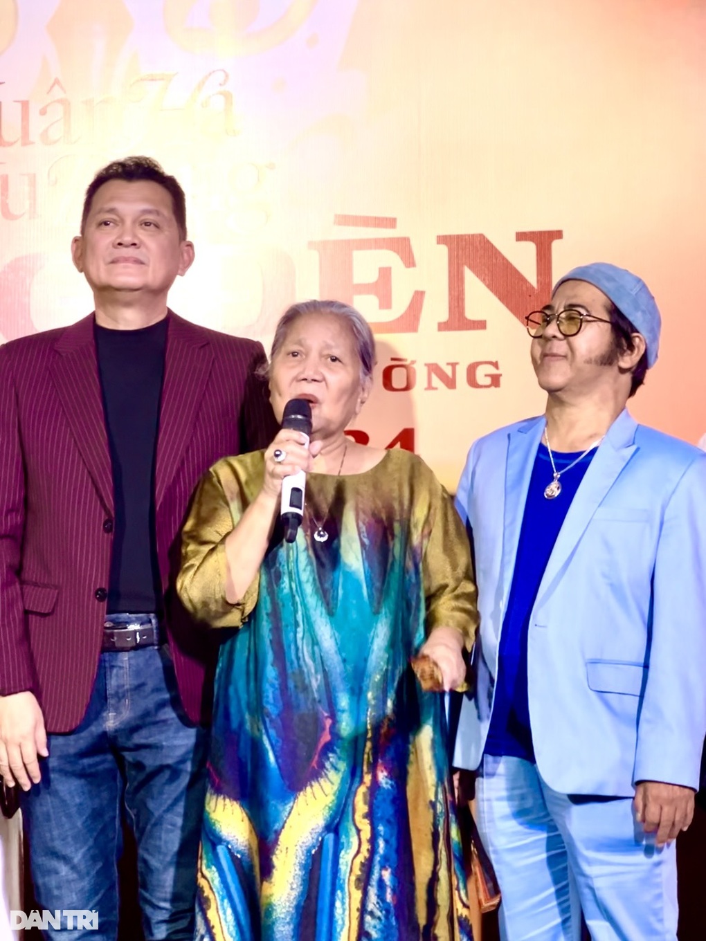 Con gái cố NSƯT Vũ Linh xúc động khi được đóng phim về cải lương - 2 Con gái cố NSƯT Vũ Linh xúc động khi được đóng phim về cải lương - 2