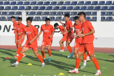 U23 Việt Nam chuẩn bị cho giải khu vực, HLV Kim Sang Sik trực tiếp cầm quân