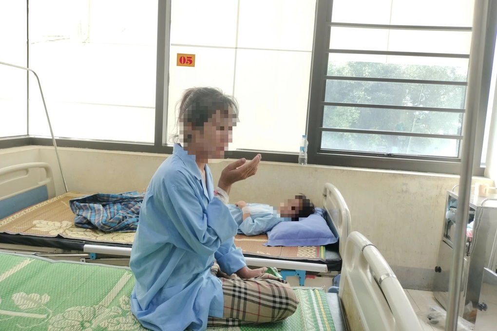 Vụ phó bí thư xã tông nhiều người: Lào Cai chấn chỉnh cán bộ - 2 Vụ phó bí thư xã tông nhiều người: Lào Cai chấn chỉnh cán bộ - 2