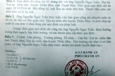 Thư ký TAND huyện bị tạm đình chỉ công tác