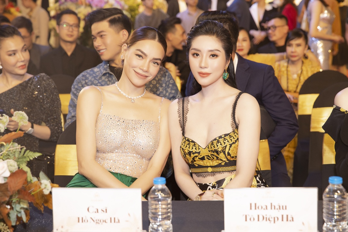 Hồ Ngọc Hà, Võ Hoàng Yến đọ sắc, tham dự sự kiện ở Hà Nội - 2 Hồ Ngọc Hà, Võ Hoàng Yến đọ sắc, tham dự sự kiện ở Hà Nội - 2