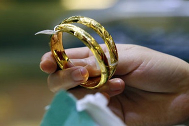 Giá vàng, USD tự do tăng vọt trước kỳ nghỉ Tết