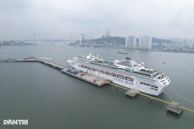 Quảng Ninh đón chuyến tàu du lịch Nhật Bản đầu tiên chở 1.700 du khách