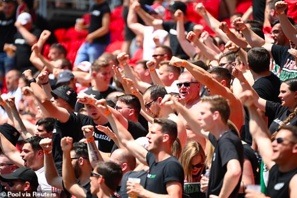 Bầu không khí rực lửa trên sân Puskas Arena trong ngày Hungary hòa Pháp - 9 Bầu không khí rực lửa trên sân Puskas Arena trong ngày Hungary hòa Pháp - 9