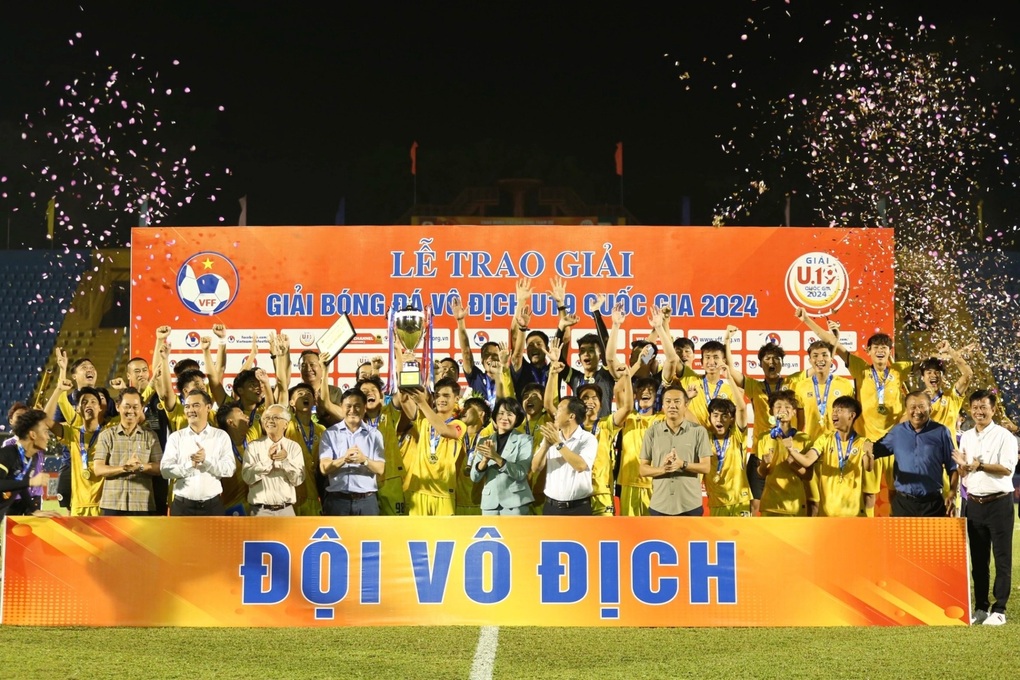 Thắng Thể Công Viettel, U19 Hà Nội vô địch giải U19 Quốc gia 2024 - 2 Thắng Thể Công Viettel, U19 Hà Nội vô địch giải U19 Quốc gia 2024 - 2