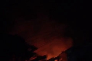 Cháy lớn tại chợ Sơn